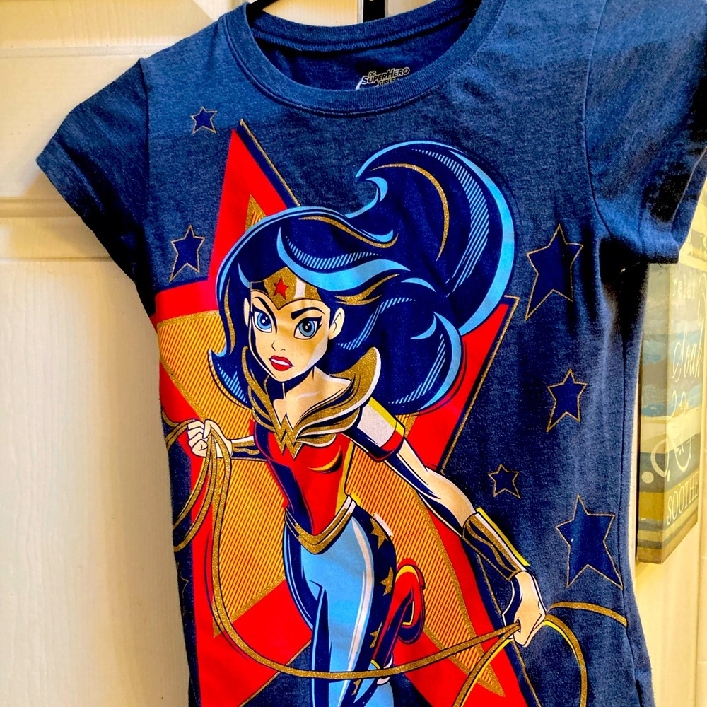 Girls dc shirt